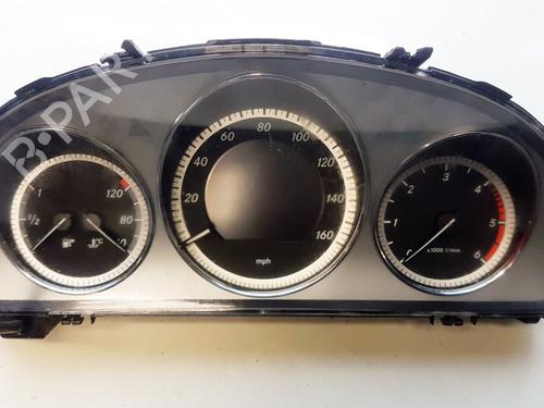 Used Instrument cluster Instrument cluster MERCEDES-BENZ C-CLASS (W204) C 220 CDI (204.002) (170 hp) 35641758 35641758