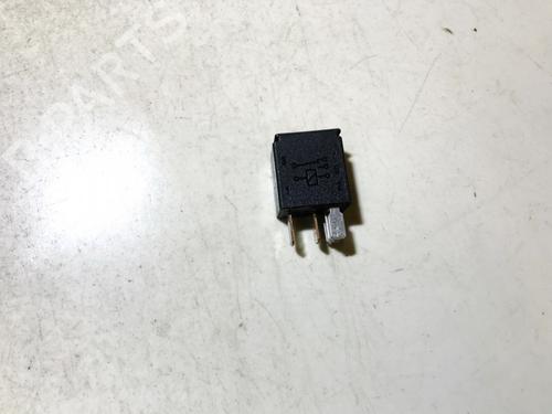 Used Electronic sensor Electronic sensor VOLVO S80 I (184) T6 (272 hp) 33105813 33105813