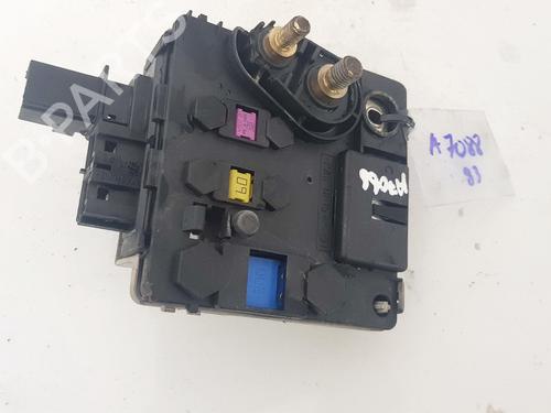 Used Fuse box Fuse box MERCEDES-BENZ S-CLASS (W220, V220) S 320 CDI (220.025, 220.125) (204 hp) 32878348 32878348