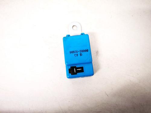 Used Electronic module HYUNDAI SONATA IV (EF) 2.0 (134 hp) 33093240