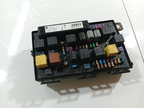 Used Fuse box Fuse box OPEL ASTRA H (A04) 1.7 CDTI (L48) (100 hp) 32552761 32552761