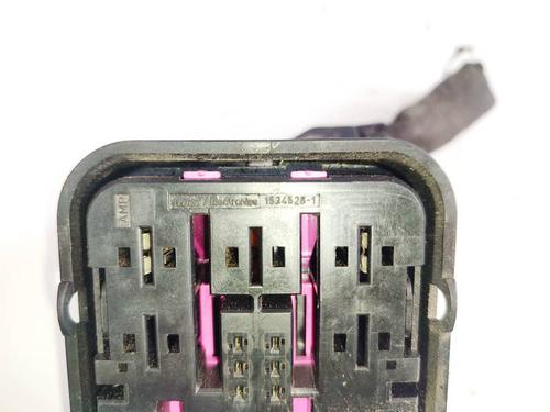 Fuse box VW GOLF PLUS V (5M1, 521) 1.9 TDI | BP32584029E1  - Image 8