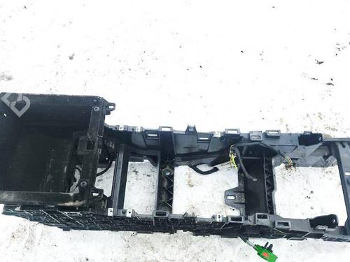 Used Armrest / Center console Armrest / Center console 37286089 37286089