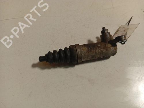Used Clutch slave cylinder Clutch slave cylinder AUDI 80 B3 Saloon (893, 894, 8A2) 1.6 (70 hp) 36658142 36658142