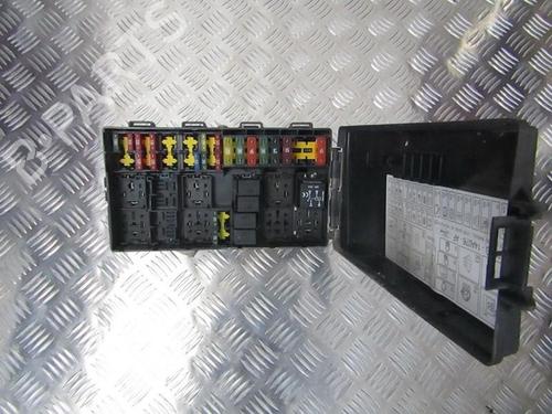 fuse-box-ford-focus-i-daw-dbw-1998-1999-2000-2001-2002-2003-2004-2005-2006-2007-2008-2009-33490868 main image