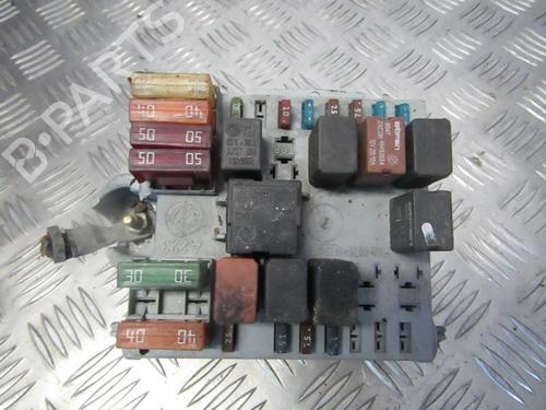 Used Fuse box Fuse box ALFA ROMEO 147 (937_) 1.6 16V T.SPARK (937.AXA1A, 937.AXB1A, 937.BXB1A) (120 hp) 33492044 33492044