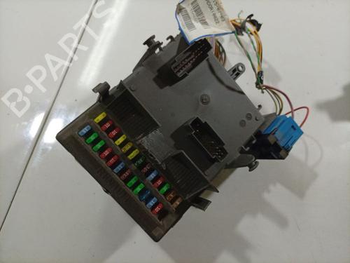 Fuse box RENAULT ESPACE IV (JK0/1_) 2.2 dCi (JK0H) | BP33862032E1 - Image 2