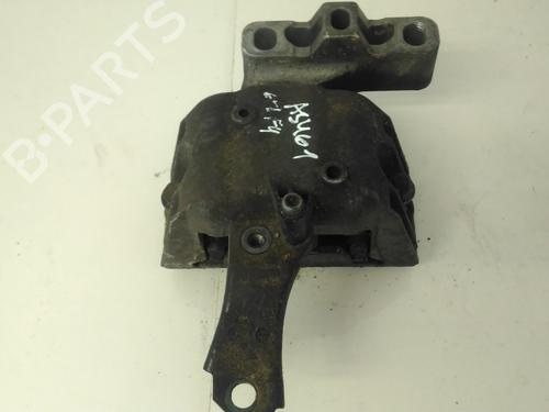 Used Engine mount Engine mount VW GOLF IV (1J1) 1.9 TDI (90 hp) 33525075 33525075