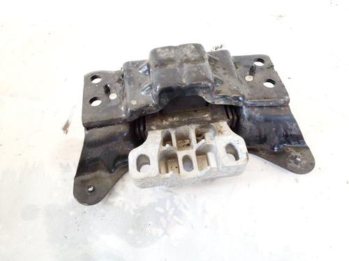 Used Engine mount Engine mount VW GOLF VII (5G1, BQ1, BE1, BE2) 1.2 TSI (105 hp) 33070781 33070781