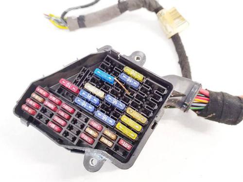 Used Fuse box Fuse box 37063368 37063368