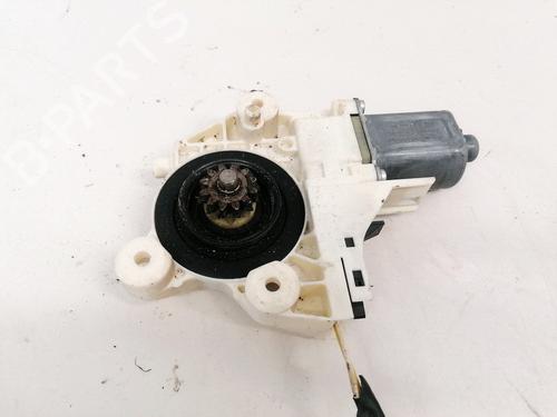 Used Right front window motor Right front window motor 35558767 35558767