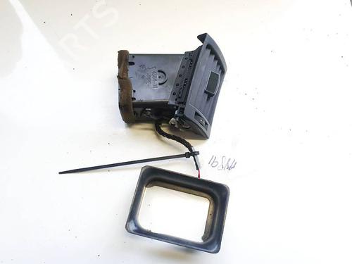 Used Air vent AUDI A4 B7 (8EC) 2.0 TFSI (200 hp) 32935559