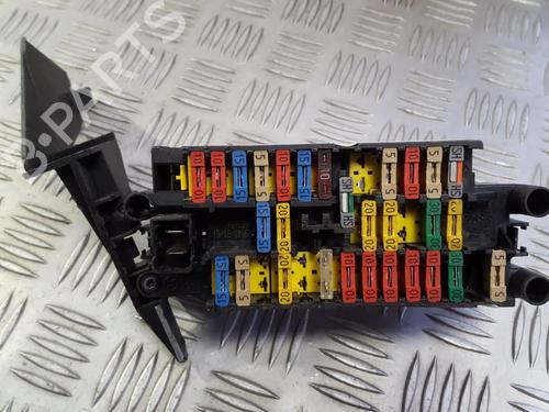 Used Fuse box Fuse box 33491458 33491458