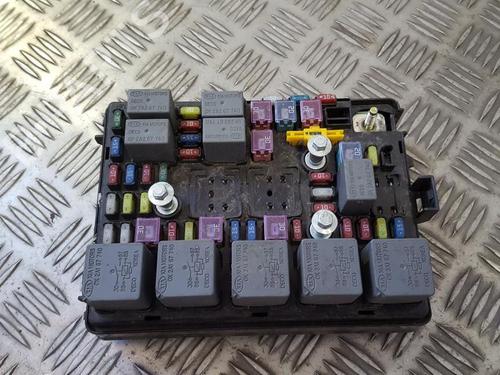Used Fuse box Fuse box KIA CARENS II MPV (FJ) 1.8 (126 hp) 33493150 33493150