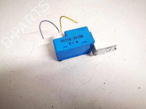 Used Electronic module Electronic module KIA SPORTAGE III (SL) 1.7 CRDi (116 hp) 32616528 32616528