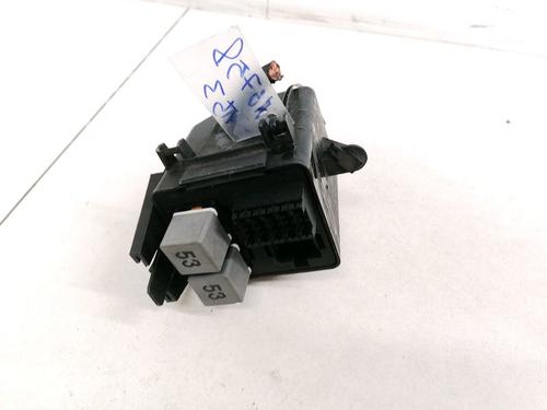 Used Fuse box Fuse box VW GOLF IV (1J1) 1.9 TDI (90 hp) 33082075 33082075