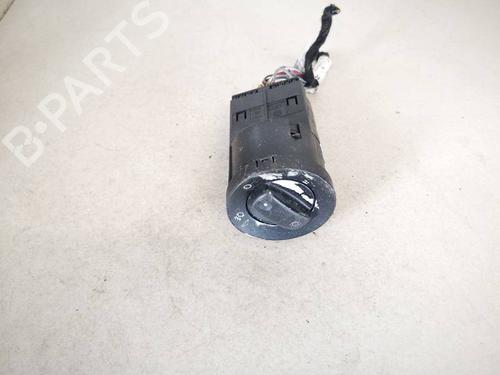 Used Switch Switch AUDI A4 B6 (8E2) 2.5 TDI (163 hp) 35240939 35240939