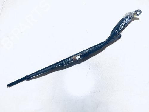 Used Front windshield wiper arm Front windshield wiper arm 33086481 33086481