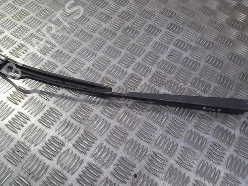 Used Front windshield wiper arm Front windshield wiper arm CHRYSLER VOYAGER / GRAND VOYAGER III (GS_, NS_) 3.3 i (158 hp) 33495331 33495331