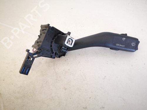 Used Warning switch Warning switch SKODA OCTAVIA II (1Z3) 2.0 FSI (150 hp) 35399482 35399482