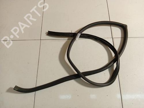 Used Rubber door seal Rubber door seal HYUNDAI i30 Estate (FD) 1.6 (126 hp) 40052158 40052158