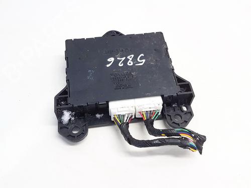 electronic-module-toyota-prius-liftback-_w2_-2003-2004-2005-2006-2007-2008-2009-2010-33106560 main image