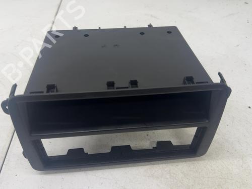 Used Glove box Glove box 37864196 37864196