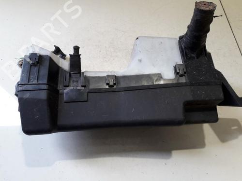 Used Fuse box Fuse box TOYOTA AVENSIS (_T25_) 2.0 VVT-i (AZT250_, AZT250R) (147 hp) 33510423 33510423