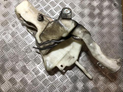 Used Windscreen washer tank Windscreen washer tank MITSUBISHI CARISMA (DA_) 1.9 TD (DA4A) (90 hp) 35699394 35699394