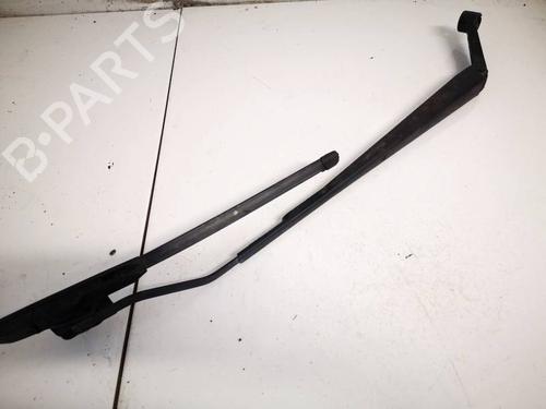 Used Front windshield wiper arm TOYOTA COROLLA Saloon (_E12_) 1.4 D-4D (NDE120_, NDE120R) (90 hp) 32617468