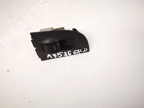 Used Switch AUDI A6 C5 (4B2, 4B4) 2.4 (163 hp) 32909014