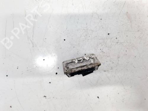 interior-roof-light-tesla-model-s-5yjs-2012-35160735 main image