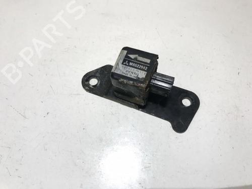 Used Electronic module Electronic module MITSUBISHI PAJERO SPORT VAN I (K90) 2.5 TD (115 hp) 33502787 33502787