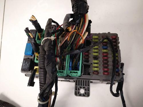 Used Fuse box HONDA CIVIC VIII Hatchback (FN, FK) 1.4 (FK1) (83 hp) 32531289