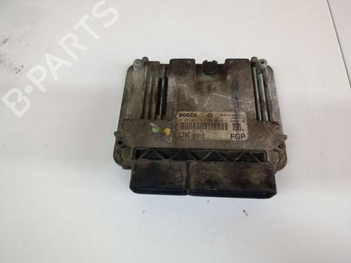 Used Engine control unit (ECU) Engine control unit (ECU) OPEL VECTRA C (Z02) 1.9 CDTI (F69) (150 hp) 35940608 35940608