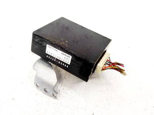 Used Electronic module Electronic module TOYOTA RAV 4 II (_A2_) 2.0 D 4WD (CLA20_, CLA21_, CLA20R, CLA21R) (116 hp) 32948077 32948077