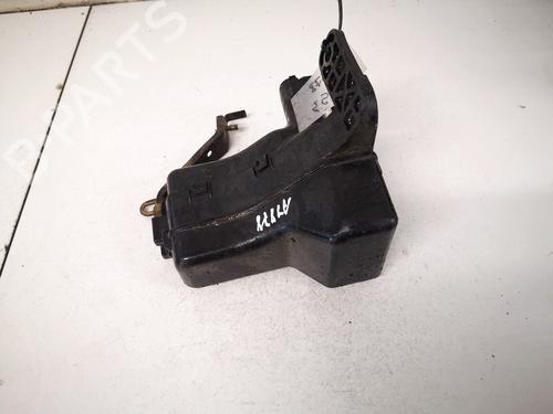 fuse-box-toyota-avensis-_t25_-2003-2004-2005-2006-2007-2008-32901436 main image