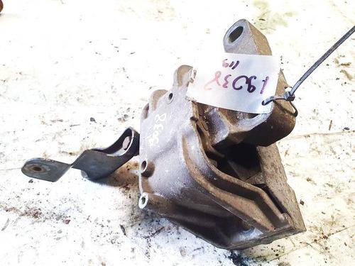 Used Engine mount Engine mount VW PASSAT B6 (3C2) 2.0 TDI (140 hp) 32940845 32940845