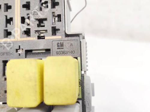 Fuse box OPEL MERIVA A MPV (X03) 1.7 CDTI (E75) | BP32929878E1 - Image 3