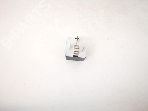 Electronic sensor OPEL ZAFIRA A MPV (T98) 2.0 DTI 16V (F75) | BP33073594M84 - Image 3