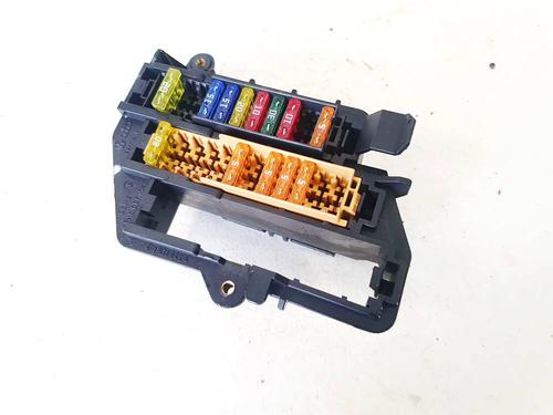 fuse-box-audi-a6-c6-4f2-2004-2005-2006-2007-2008-2009-2010-2011-32921196 main image