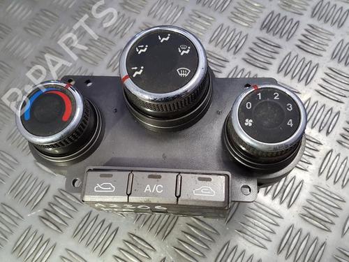 Used Climate control Climate control KIA CARENS II MPV (FJ) 1.8 (126 hp) 35676100 35676100