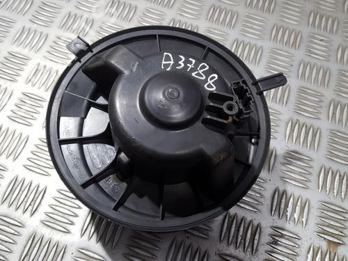 Used Heater blower motor Heater blower motor VW GOLF V (1K1) 1.4 16V (80 hp) 35701676 35701676
