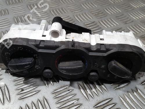 Used Climate control Climate control FORD C-MAX (DM2) 1.8 (125 hp) 35707772 35707772