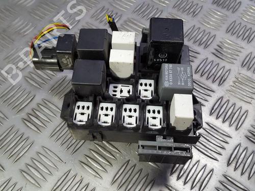 Used Fuse box Fuse box KIA CARENS II MPV (FJ) 1.8 (126 hp) 33493158 33493158