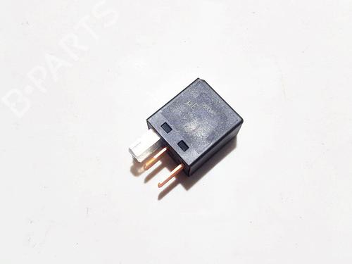 Used Electronic sensor Electronic sensor MITSUBISHI COLT VI (Z3_A, Z2_A) 1.1 (Z31A, Z32A) (75 hp) 33103842 33103842