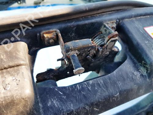 hood-lock-audi-a4-b5-8d2-1994-1995-1996-1997-1998-1999-2000-2001-35624590 main image