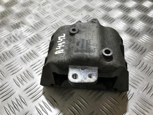 Used Engine mount Engine mount VW GOLF IV (1J1) 2.0 (115 hp) 33497229 33497229