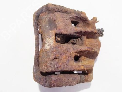 Used Right front brake caliper Right front brake caliper PEUGEOT 406 (8B) 2.1 TD 12V (109 hp) 35861759 35861759