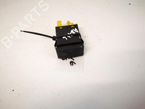 Used Switch Switch AUDI A4 B5 (8D2) 1.9 TDI (110 hp) 35419442 35419442